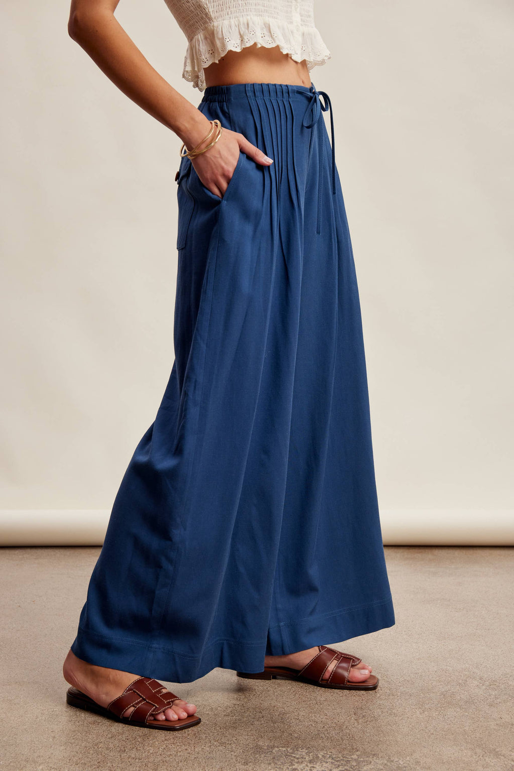 Pleated Waist Wide Leg Pants